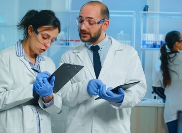 ¿Adiós a los implantes? Científicos logran cultivar dientes humanos
